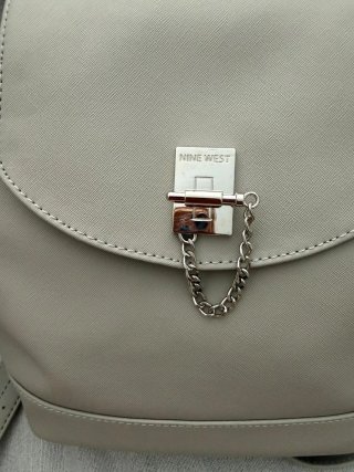 Bolso-Mochila Nine West Beige