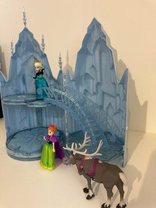 Castelo Frozen com Luzes e Música