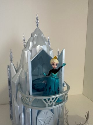 Castelo Frozen com Luzes e Música