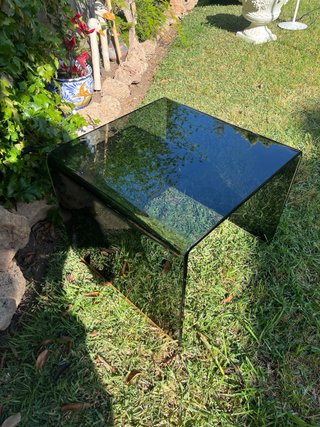Mesa de centro de cristal ahumado
