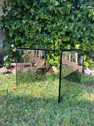 Mesa de centro de cristal ahumado
