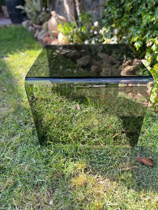Mesa de centro de cristal ahumado