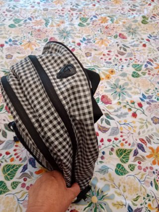 Mochila Kappa Cuadros Blanco y Negro