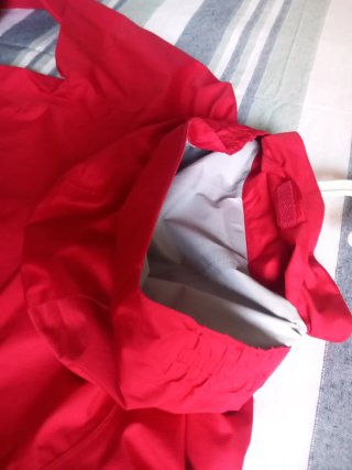 Cortavientos rojo talla 12