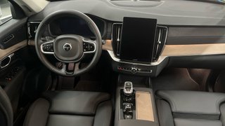 Volvo XC90 2025