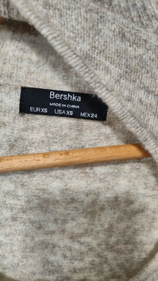 Vestido largo Bershka jersey cuello alto