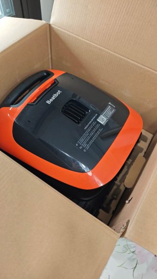 Robot limpia piscinas Beatbot SORA 30