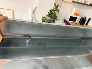 Cajones de metal para almacenamiento