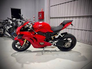 Ducati Panigale V4 Roja 2020