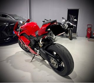 Ducati Panigale V4 Roja 2020
