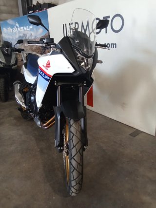 Honda Transalp 750 Blanca