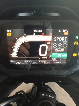 Honda Transalp 750 Blanca