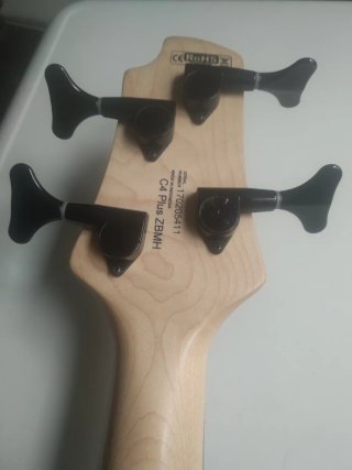Cort C4 Plus Artisan Zbhm Bajo Eléctrico