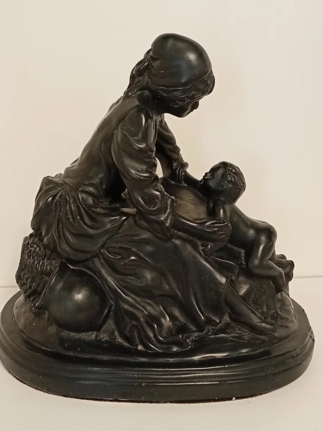 ESCULTURA CLASICA DECIMONINICO DE MADRE E HIJO