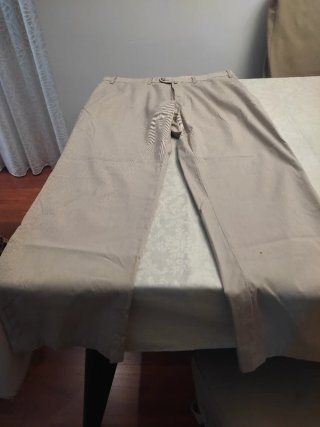 Pantalón de rayas finas beige y blanco 48,3