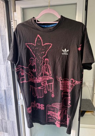 Camiseta Adidas Negra y Rosa