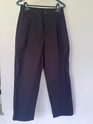 Pantalon tipo barrel negro Stradivarius negro