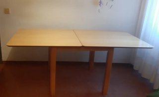 Mesa de salón extensible de madera