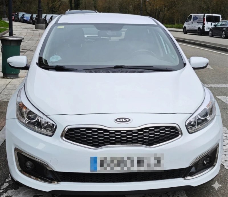 KIA Ceed 2018 - foto 1