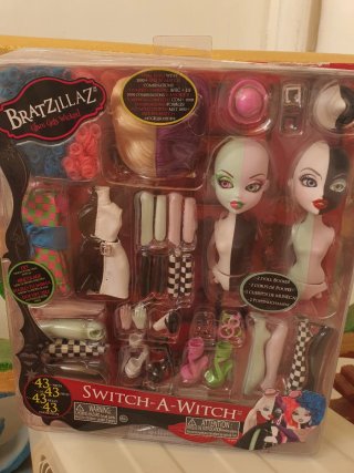 Bratzillaz Switch-A-Witch.