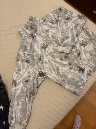 Sudadera estampado hojas otoño Overside
