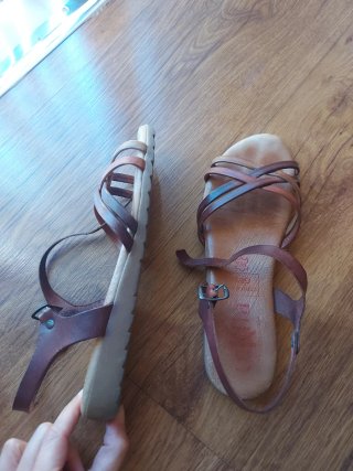 Sandalias piel marrones