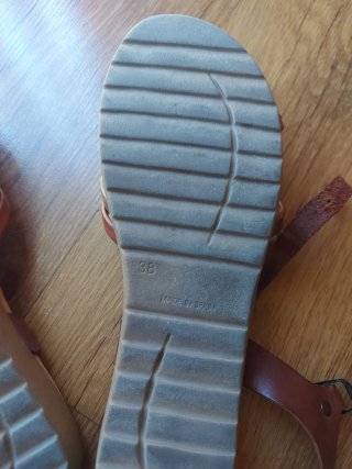 Sandalias piel marrones