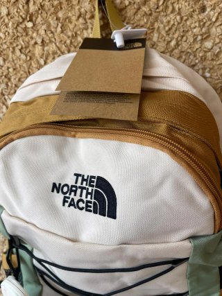 Mochila The North Face 30L Beige/Verde