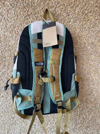 Mochila The North Face 30L Beige/Verde