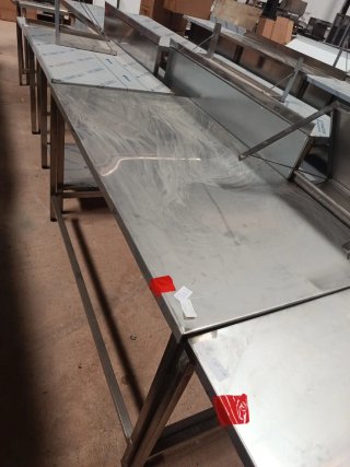 MESA ACERO CENTRAL EN SALDO 1.5M MIRA MI PERFIL