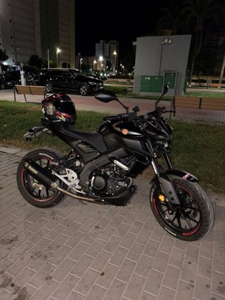 Yamaha MT-125 Negra