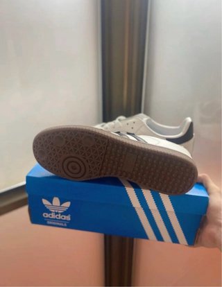 Adidas Samba Blancas y Negras