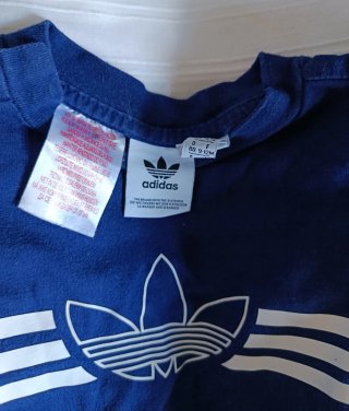 Camiseta deportiva bebé Adidas original.