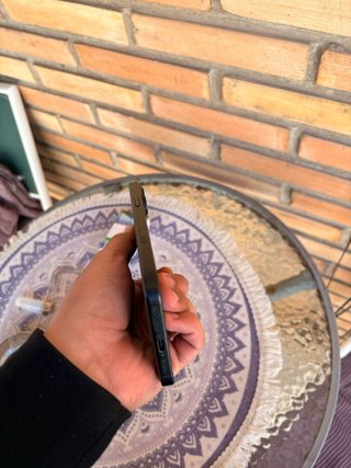 iPhone 16 Plus