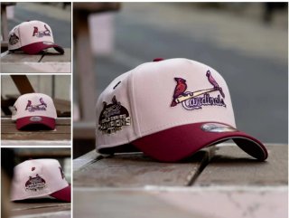 Gorra Cardinals New Era Beige y Roja