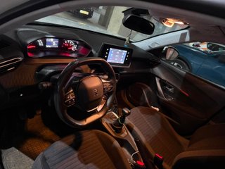 Peugeot 2008 2021