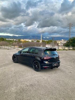 Volkswagen Golf R 2.0 TSI 300cv BMT 4Motion DSG