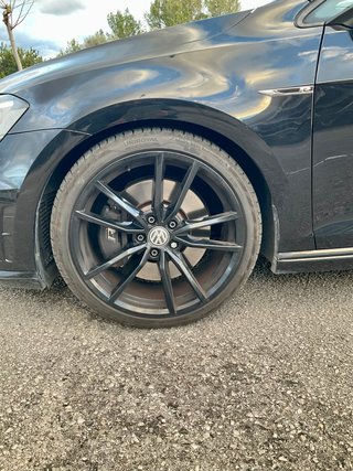 Volkswagen Golf R 2.0 TSI 300cv BMT 4Motion DSG