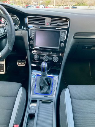 Volkswagen Golf R 2.0 TSI 300cv BMT 4Motion DSG