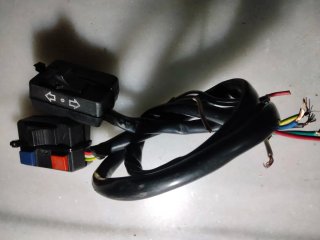 Mobylette Onix mando luces e intermitentes