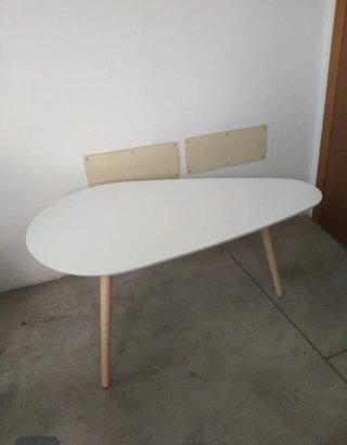 Tavolino a goccia in legno