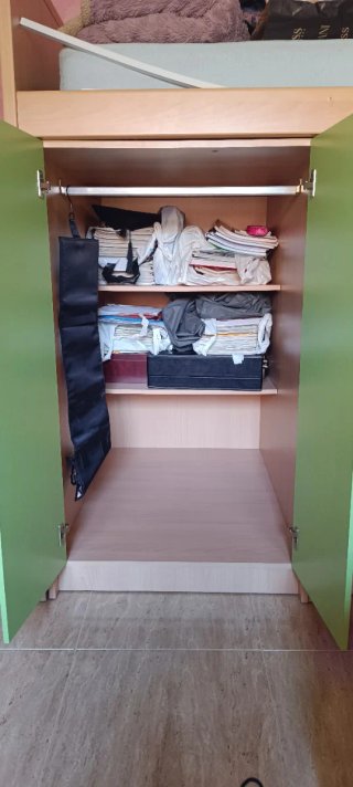 Cama 90 infantil con armario y cajonera.NEGOCIABLE