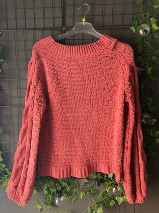 Jersey rojo trenzado