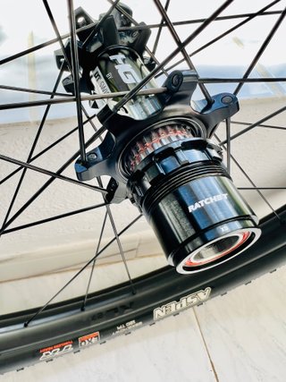 RUEDAS HOLLOWGRAM XC27S CANNONDALE LEFTY RATCHET