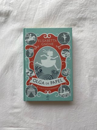 Libro Olga de papel