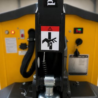 Transpaleta Eléctrica Todoterreno 3000kg