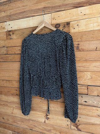 Blusa Zara con etiqueta