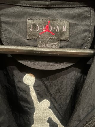 Chaqueta Cortavientos Jordan Negra y Blanca
