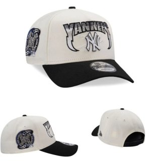 Gorra New Era Yankees Negra y Blanca
