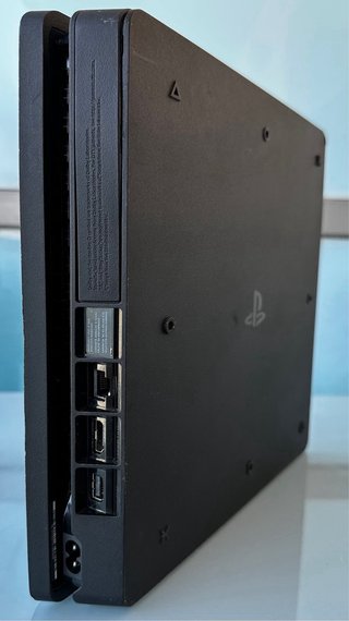 Consola PS4 Slim 500GB + Mando + Fifa 22